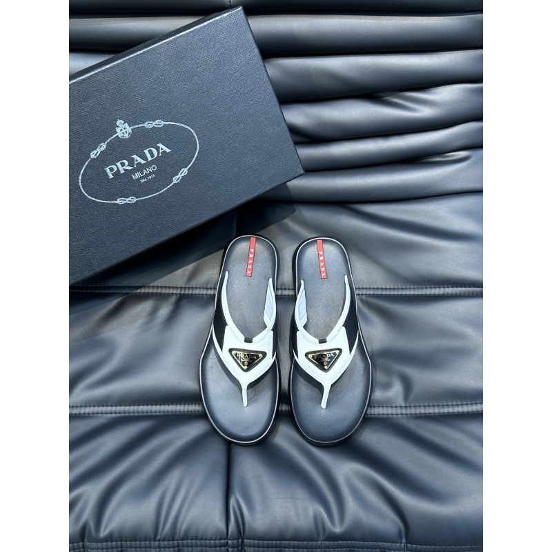 Pra*a slippers